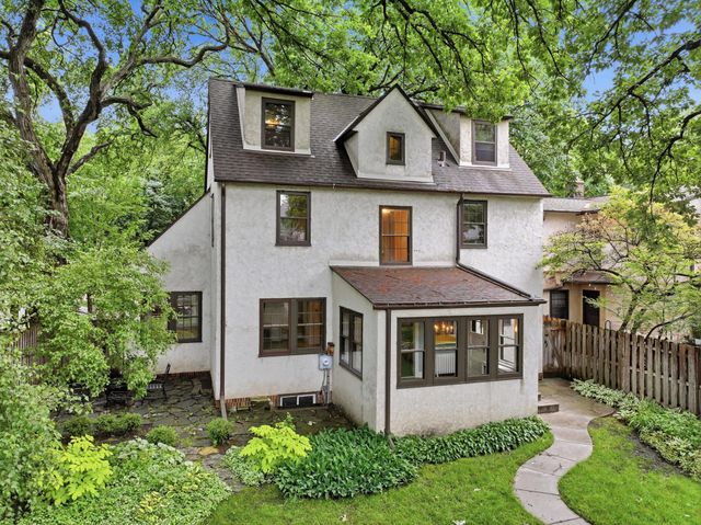 2189 Saint Clair Avenue, Saint Paul, MN 55105