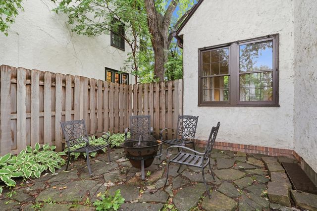 2189 Saint Clair Avenue, Saint Paul, MN 55105