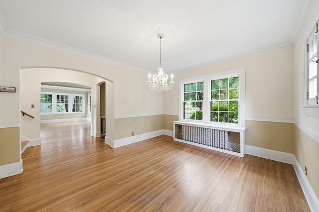 2189 Saint Clair Avenue, Saint Paul, MN 55105