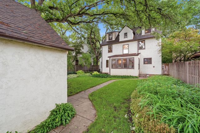 2189 Saint Clair Avenue, Saint Paul, MN 55105