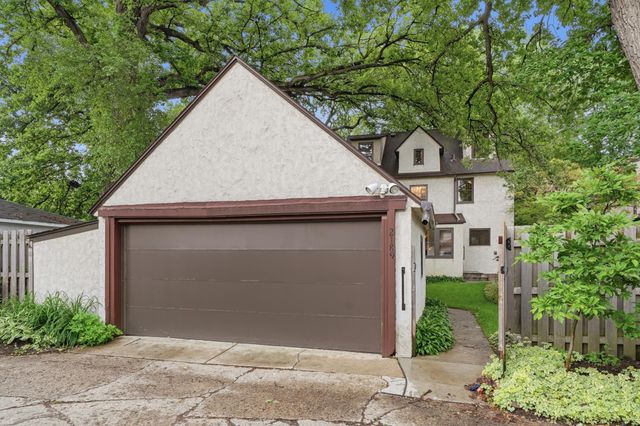 2189 Saint Clair Avenue, Saint Paul, MN 55105