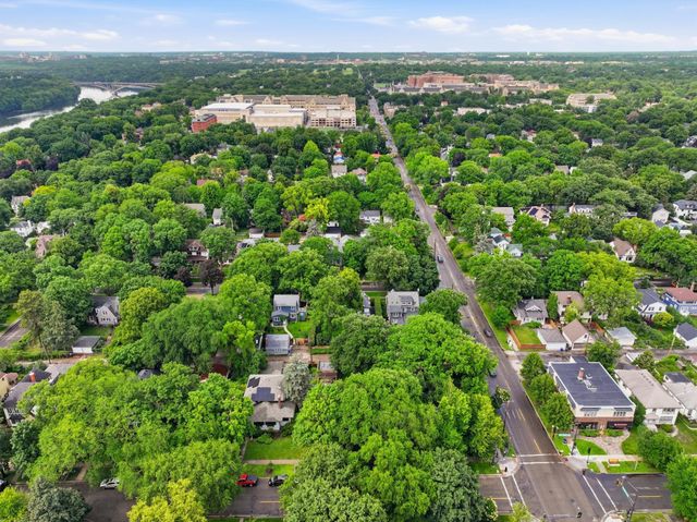 2189 Saint Clair Avenue, Saint Paul, MN 55105