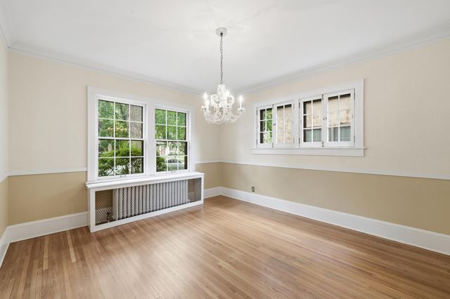 2189 Saint Clair Avenue, Saint Paul, MN 55105