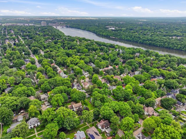 2189 Saint Clair Avenue, Saint Paul, MN 55105