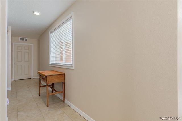 8977 W Emerald Oaks Drive, Crystal River, FL 34428