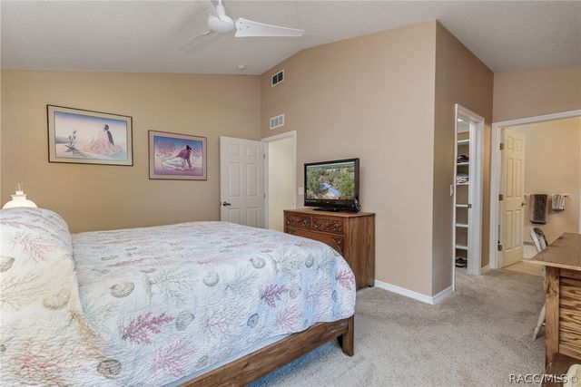 8977 W Emerald Oaks Drive, Crystal River, FL 34428