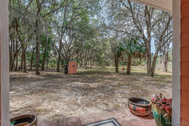 8977 W Emerald Oaks Drive, Crystal River, FL 34428