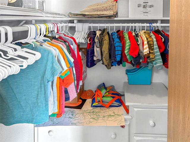 124 W 8th Avenue, Stanley, WI 54768