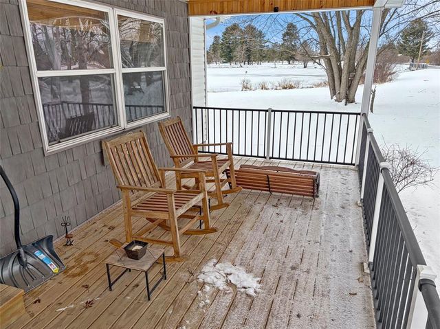 124 W 8th Avenue, Stanley, WI 54768