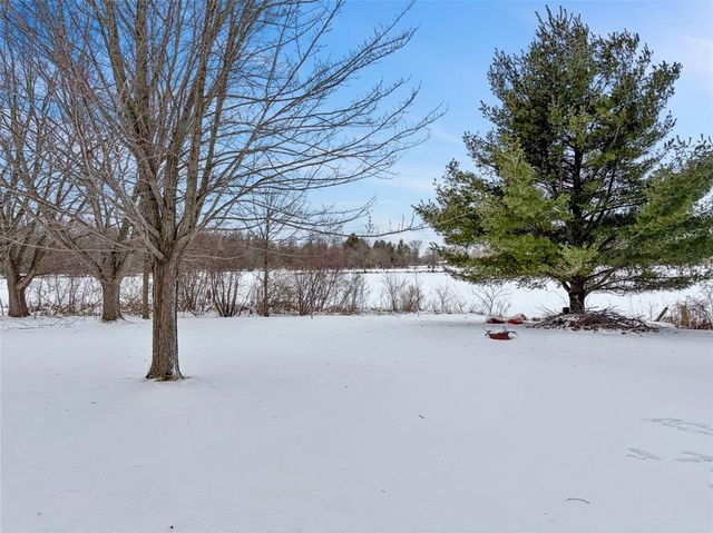 124 W 8th Avenue, Stanley, WI 54768