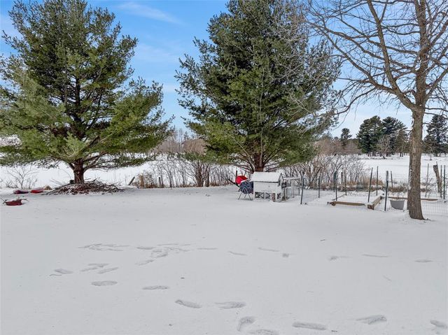 124 W 8th Avenue, Stanley, WI 54768