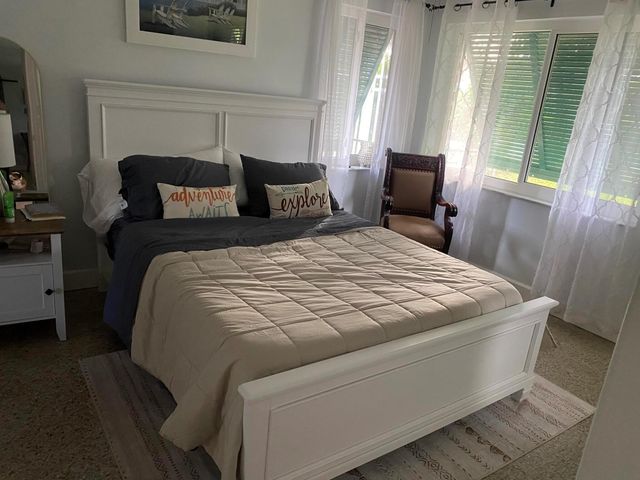 815 SE Stafford Drive, Stuart, FL 34996