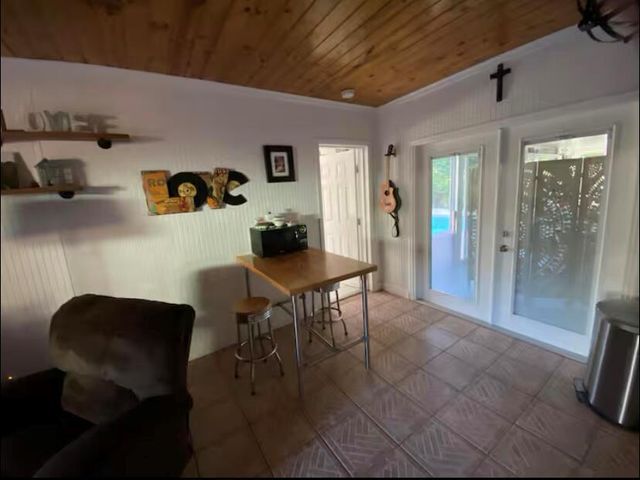 815 SE Stafford Drive, Stuart, FL 34996