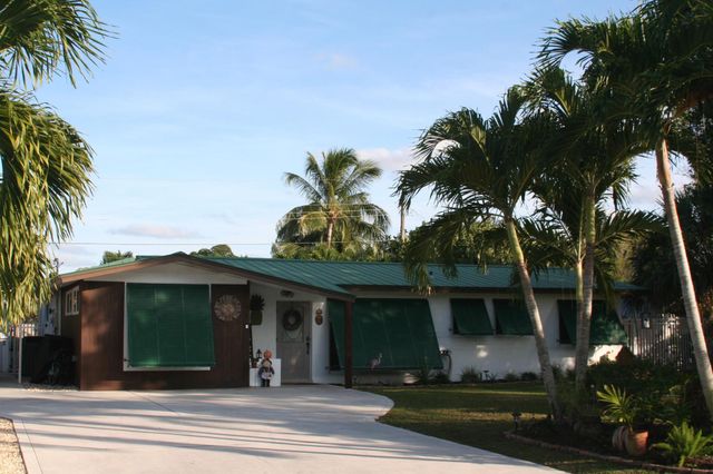 815 SE Stafford Drive, Stuart, FL 34996