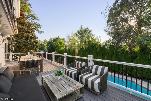 11 HAMILTON ROAD, Millburn Twp., NJ 07078