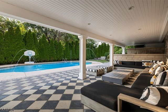 11 HAMILTON ROAD, Millburn Twp., NJ 07078