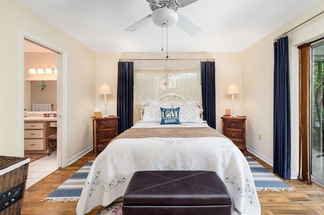 3012 HYDE PARK STREET, Sarasota, FL 34239