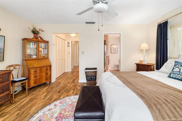 3012 HYDE PARK STREET, Sarasota, FL 34239