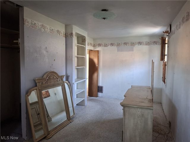 645 Logan Street, Steubenville, OH 43952