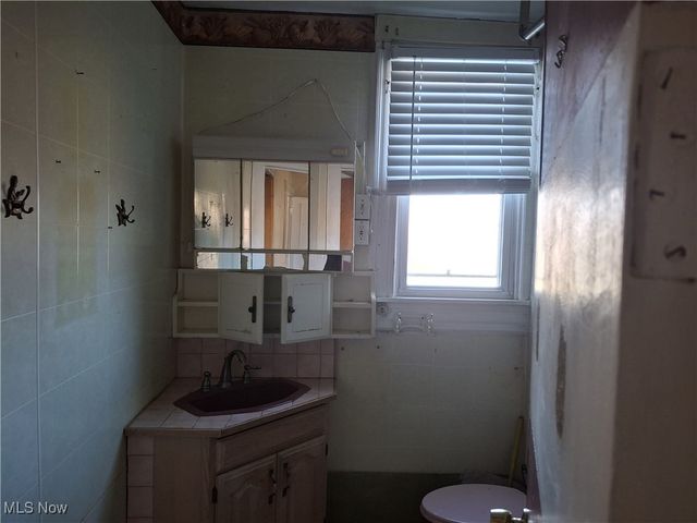 645 Logan Street, Steubenville, OH 43952