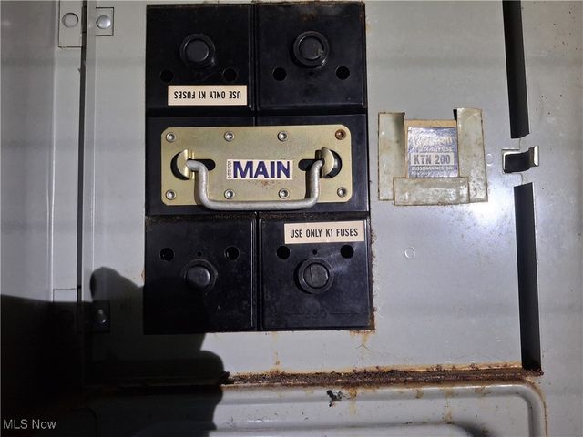 645 Logan Street, Steubenville, OH 43952