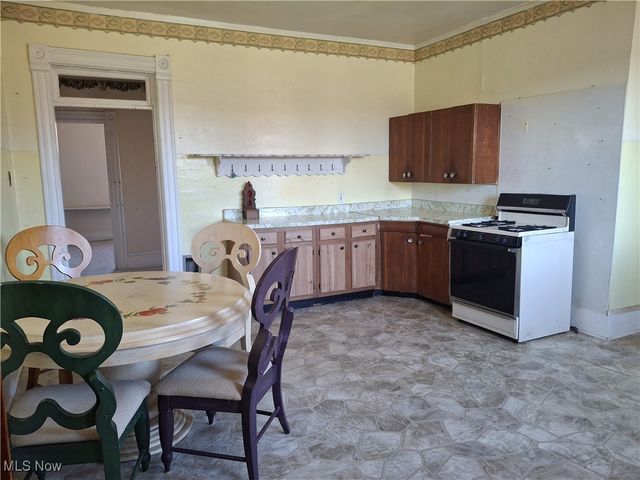 645 Logan Street, Steubenville, OH 43952