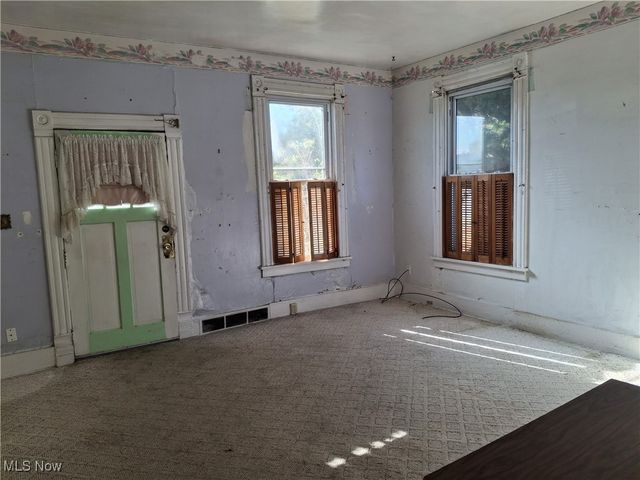 645 Logan Street, Steubenville, OH 43952