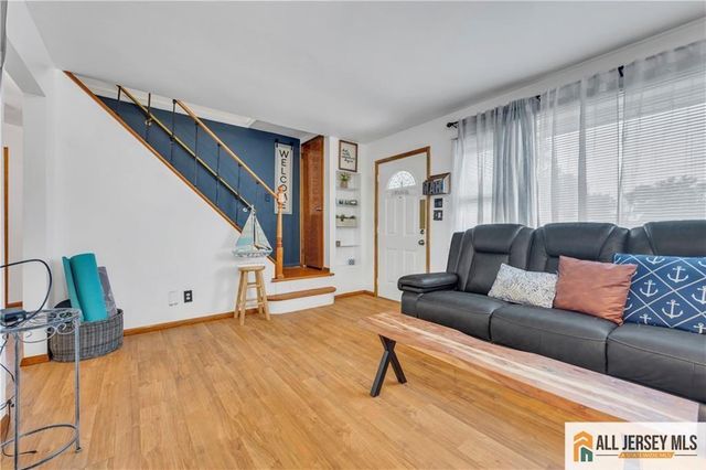 1 Yuro Drive, Edison, NJ 08837