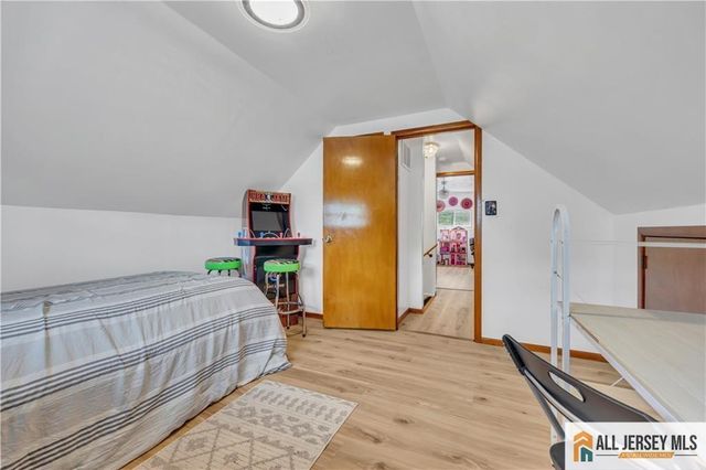 1 Yuro Drive, Edison, NJ 08837