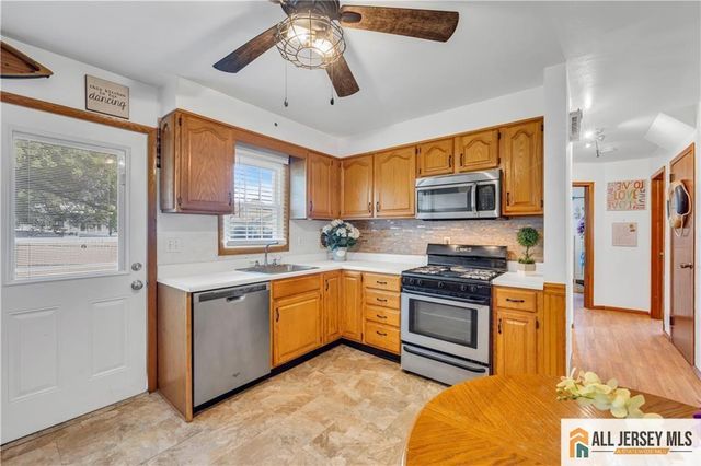 1 Yuro Drive, Edison, NJ 08837