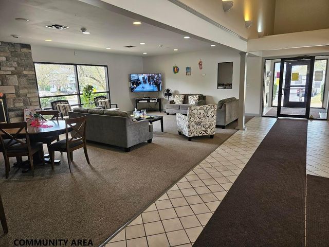 240 Macenroe Drive, 71D, Blacklick, OH 43004