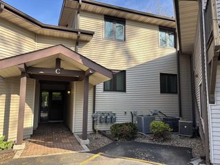 450 N CAMPBELL ROAD #C2, Oshkosh, WI 54902