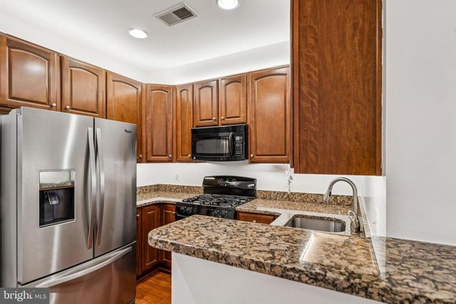 2224 MARGRAF CIR, Woodbridge, VA 22191