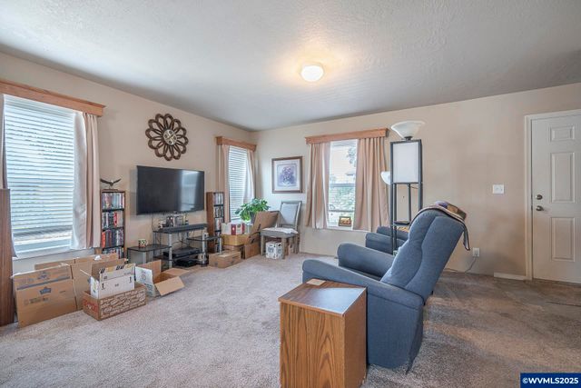 141 S 17th #61 St 61, Independence, OR 97351