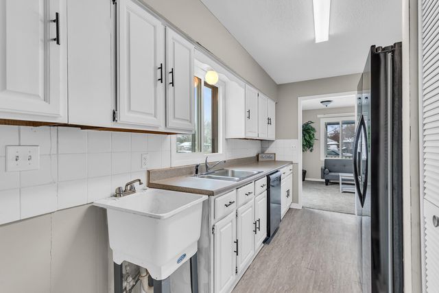 203 Dakota Avenue, Ypsilanti Twp, MI 48198