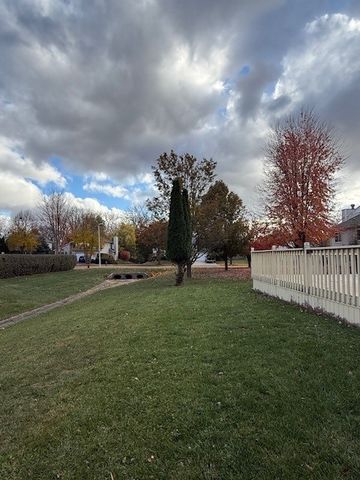 1812 Wake Island Drive, Joliet, IL 60435