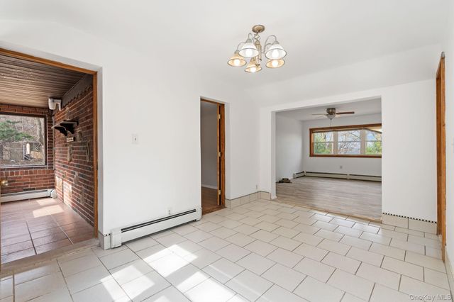 4 Woodland Circle N, Monroe, NY 10950