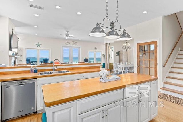 1985 W Beach Boulevard, Gulf Shores, AL 36542