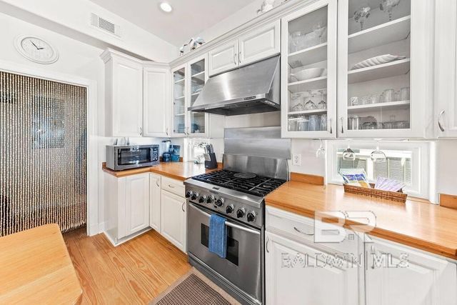 1985 W Beach Boulevard, Gulf Shores, AL 36542