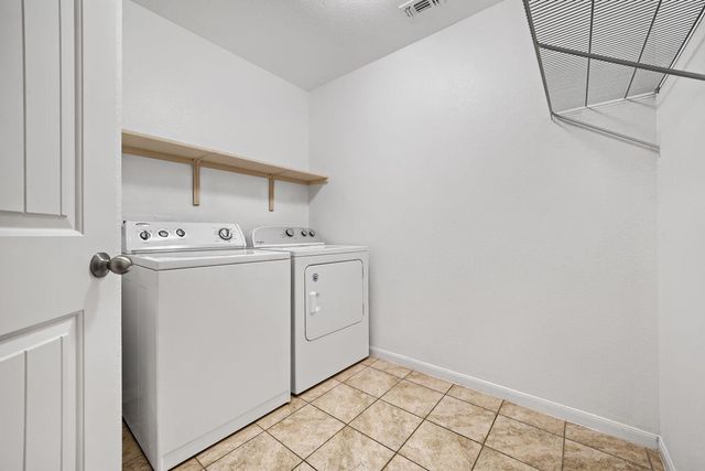 100 Liard River RD, Hutto, TX 78634