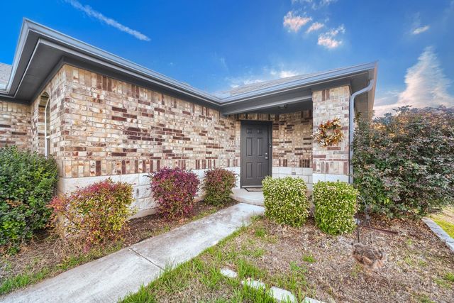 100 Liard River RD, Hutto, TX 78634