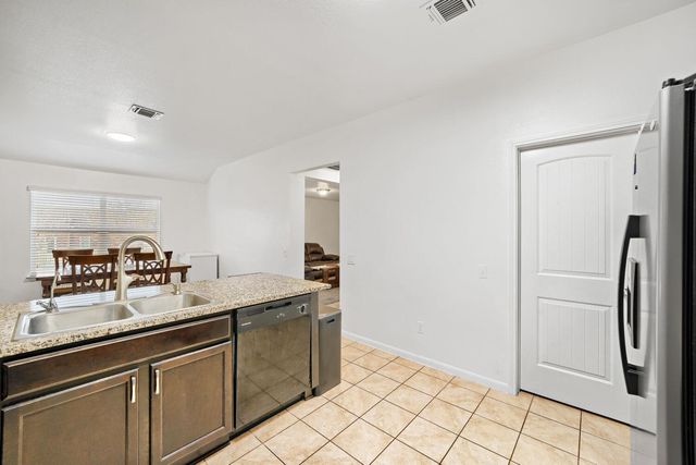 100 Liard River RD, Hutto, TX 78634