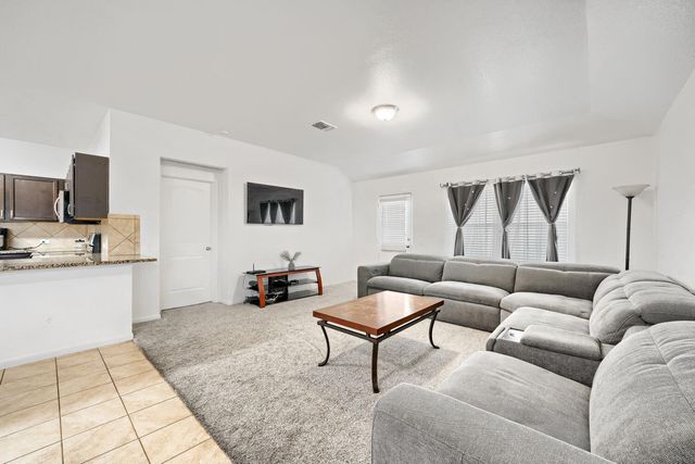 100 Liard River RD, Hutto, TX 78634