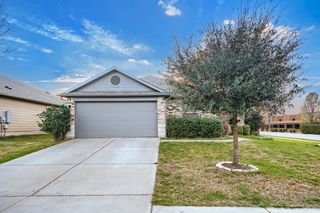 100 Liard River RD, Hutto, TX 78634