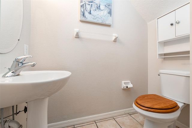 2118 GOLDEN OAK LN, Valrico, FL 33594