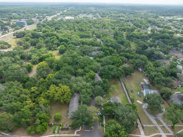 2118 GOLDEN OAK LN, Valrico, FL 33594