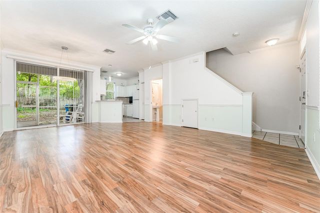 2118 GOLDEN OAK LN, Valrico, FL 33594