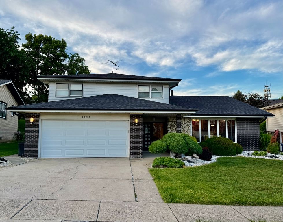 10359 Winter Park Drive, Palos Hills, IL 60465