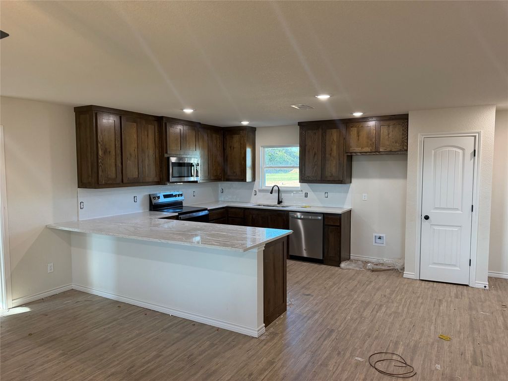 172 Altom Road, Springtown, TX 76082 — photo 3