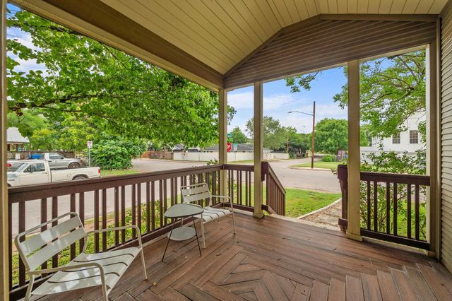 111 Adam L Chapa Sr ST, Austin, TX 78702